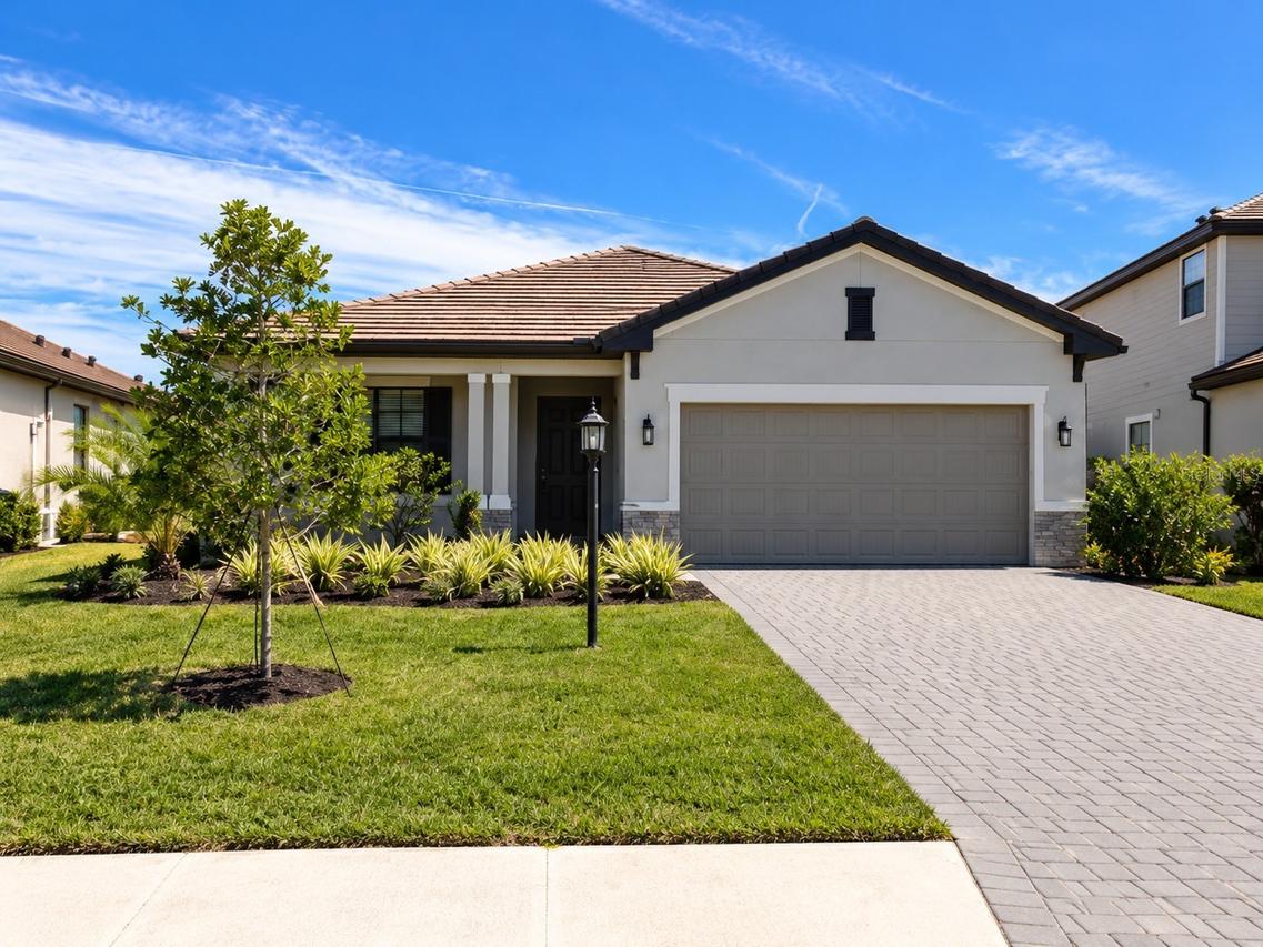 15214 Serene Shores Loop, Lakewood Ranch, FL 34211