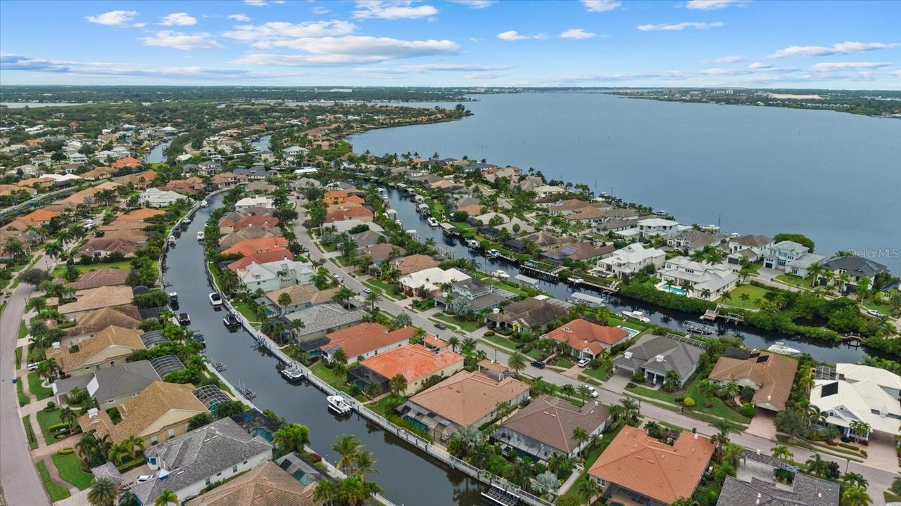 575 Fore Dr., Bradenton, FL 34208