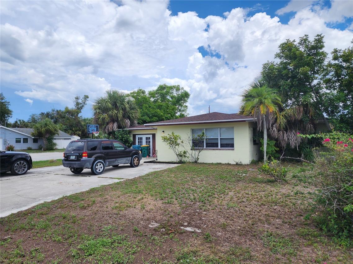22094 Kimble Ave., Port Charlotte, FL 33952