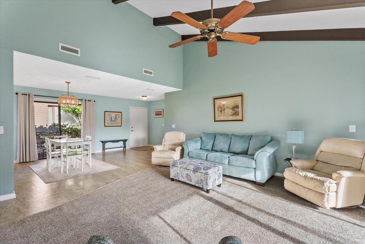 6218 Draw Ln. #5 BLD, Sarasota, FL 34238