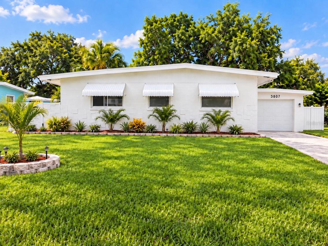5807 20th St., Bradenton, FL 34207