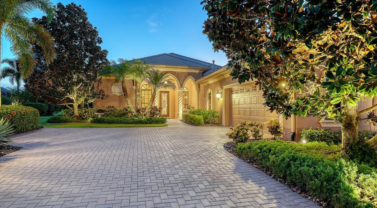 7836 Valderrama Way, Lakewood Ranch, FL 34202