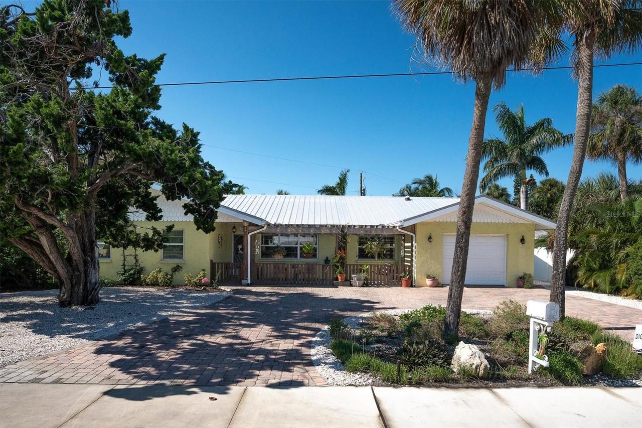 7106 Palm Dr., Holmes Beach, FL 34217