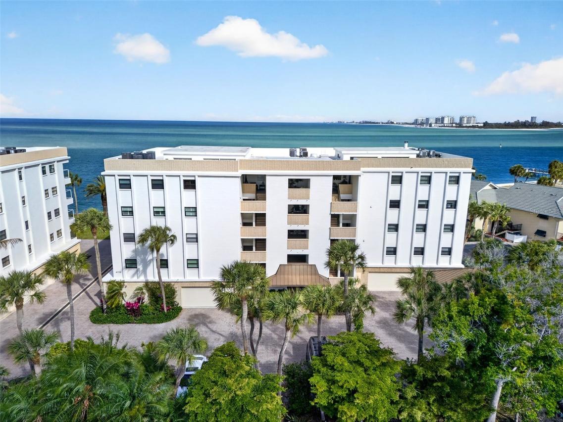 4708 Ocean Blvd. #E4, Sarasota, FL 34242