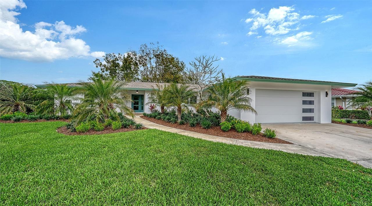 1967 Brookhaven Dr., Sarasota, FL 34239