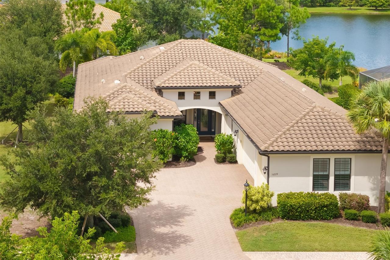 16229 Castle Park Ter., Lakewood Ranch, FL 34202