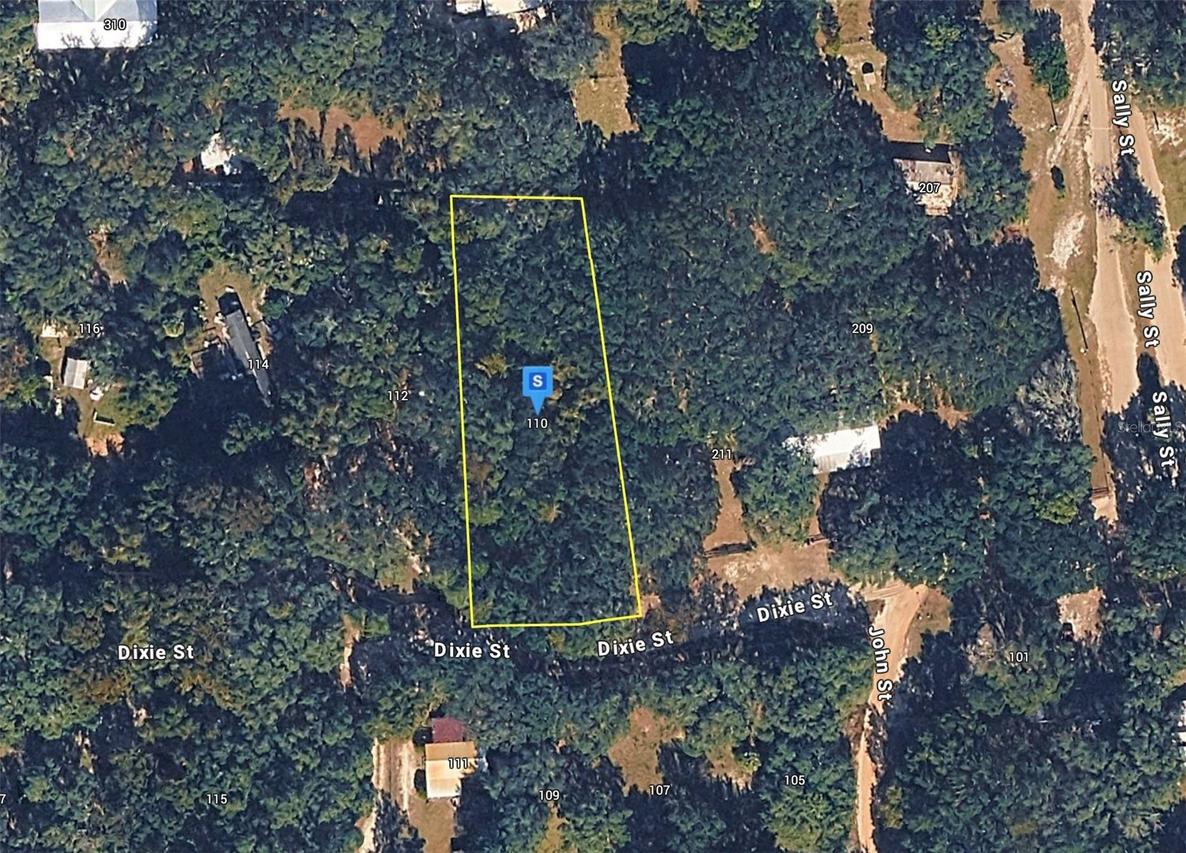 110 Dixie St., Hawthorne, FL 32640