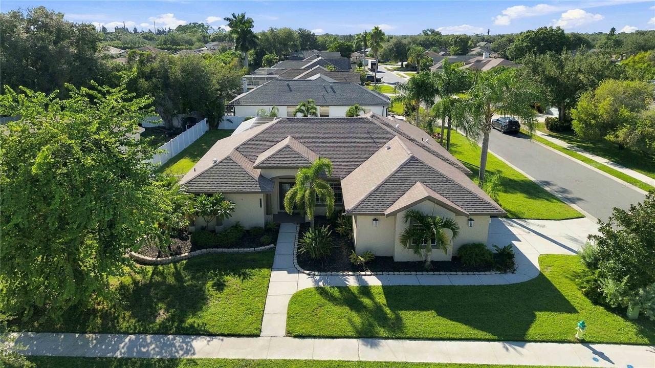6274 Aventura Dr., Sarasota, FL 34241