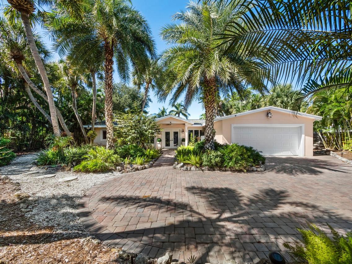 5140 Windward Ave., Sarasota, FL 34242