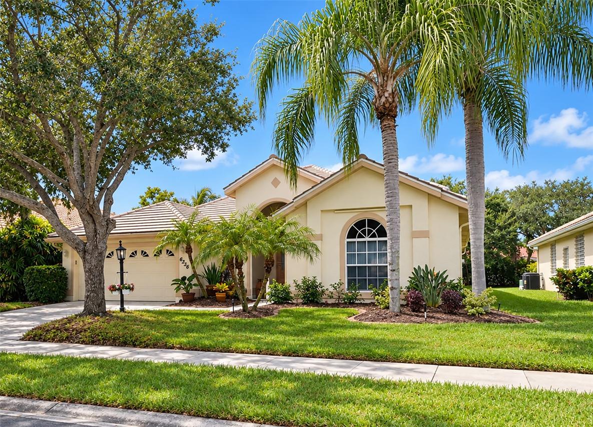 6256 Donnington Ct., Sarasota, FL 34238