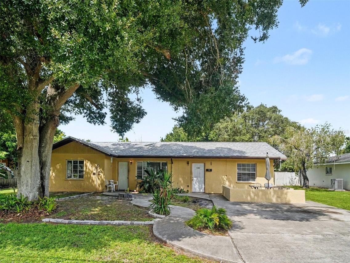 1503 55th Ave., Bradenton, FL 34207