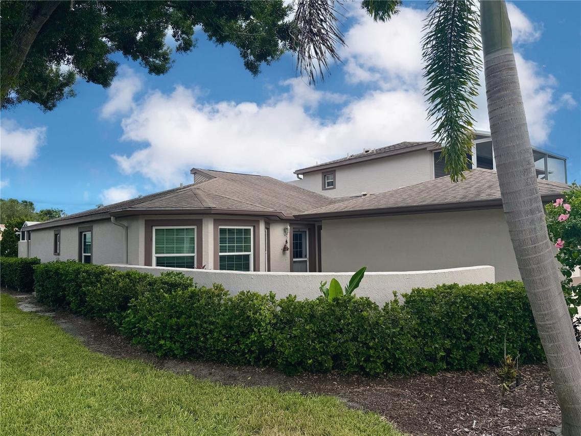 4621 Hidden View Pl. #27, Sarasota, FL 34235