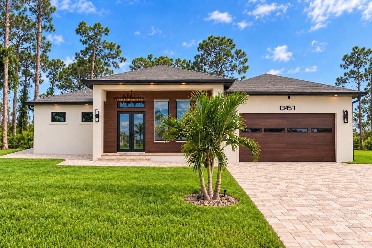 13457 Drysdale Ave., Port Charlotte, FL 33981
