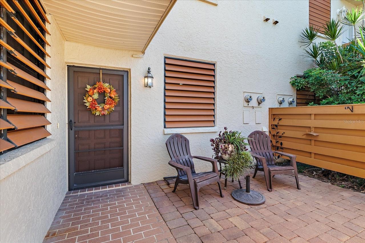 211 Pineneedle Dr., Bradenton, FL 34210