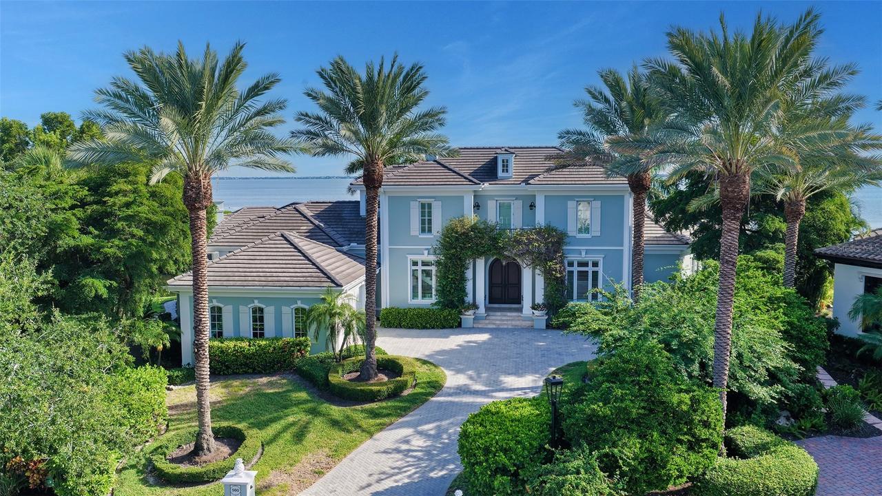 560 Harbor Point Rd., Longboat Key, FL 34228