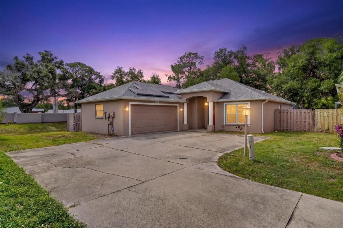 1881 Summer Walk Cir., Sarasota, FL 34232