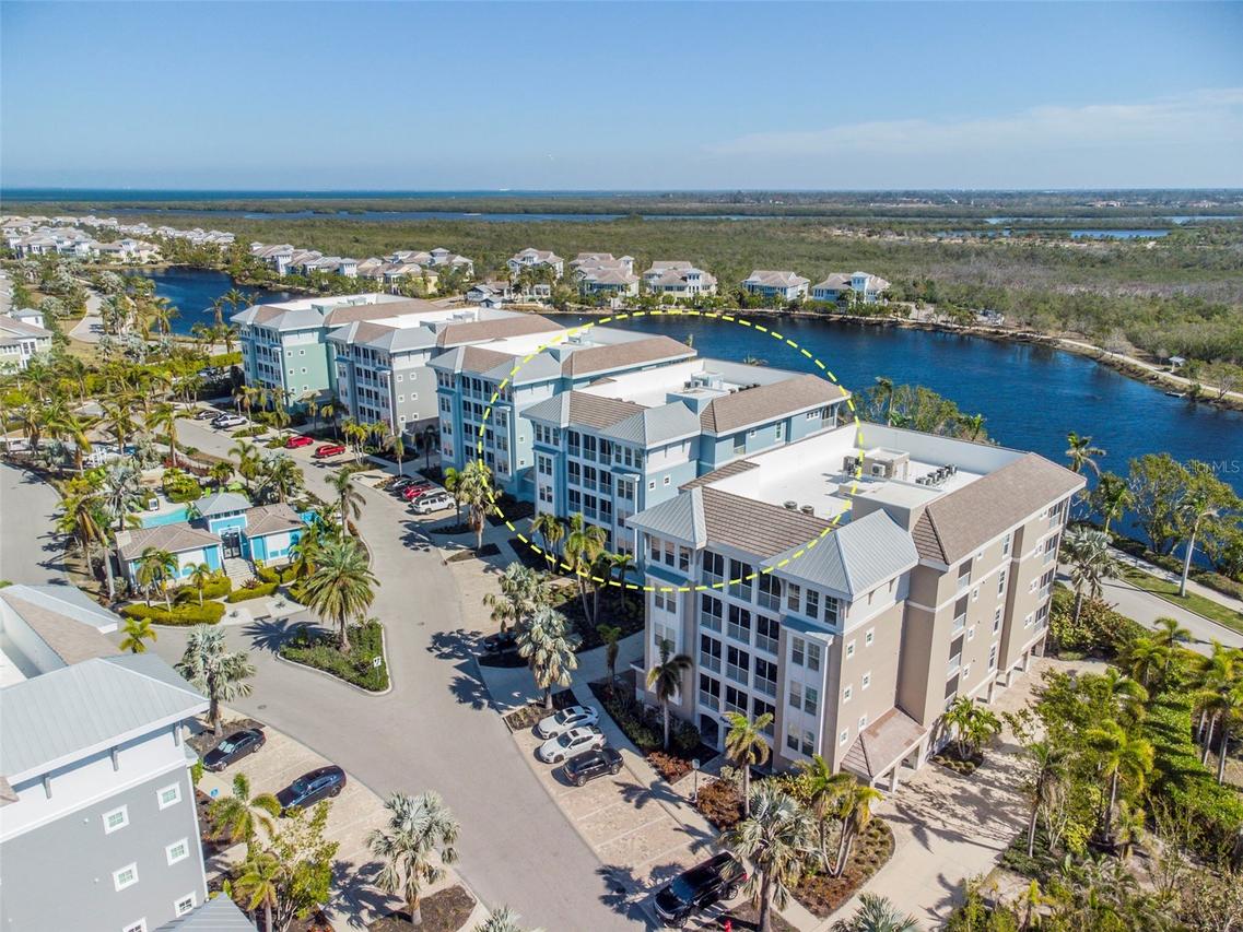391 Aruba Cir. #203, Bradenton, FL 34209