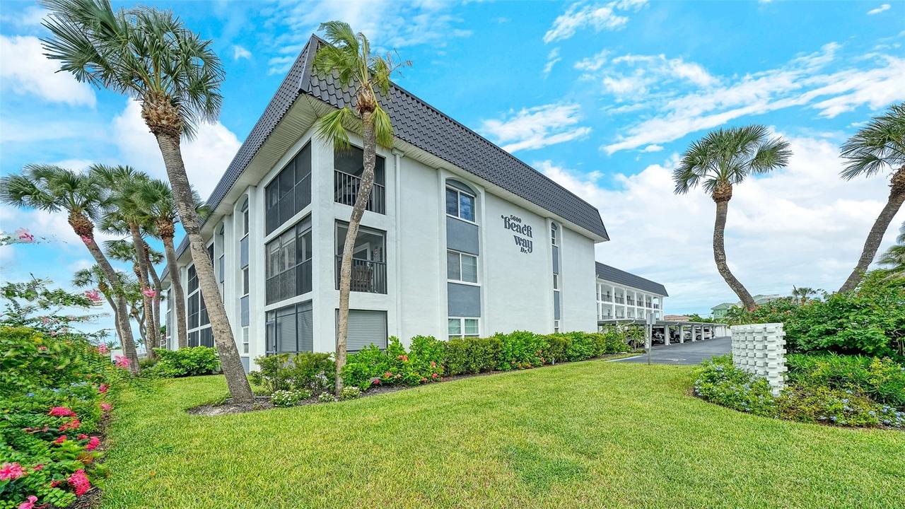 5600 Beach Way Dr. #207, Sarasota, FL 34242