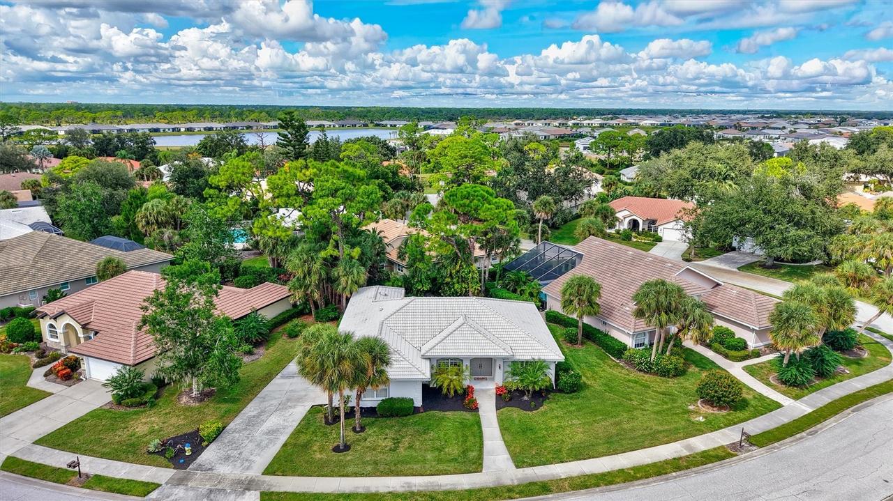 2104 Tocobaga Ln., Nokomis, FL 34275