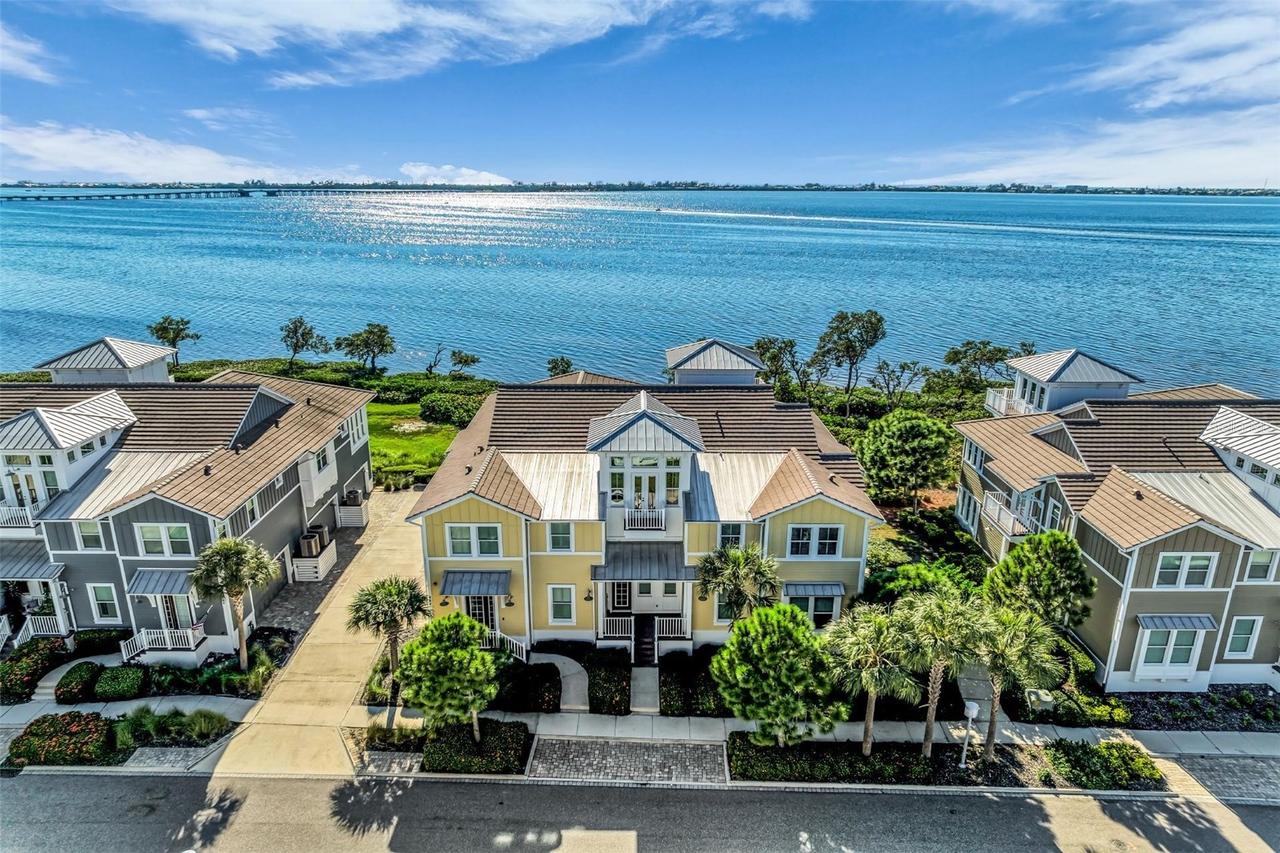 280 Saint Lucia Dr. #202, Bradenton, FL 34209