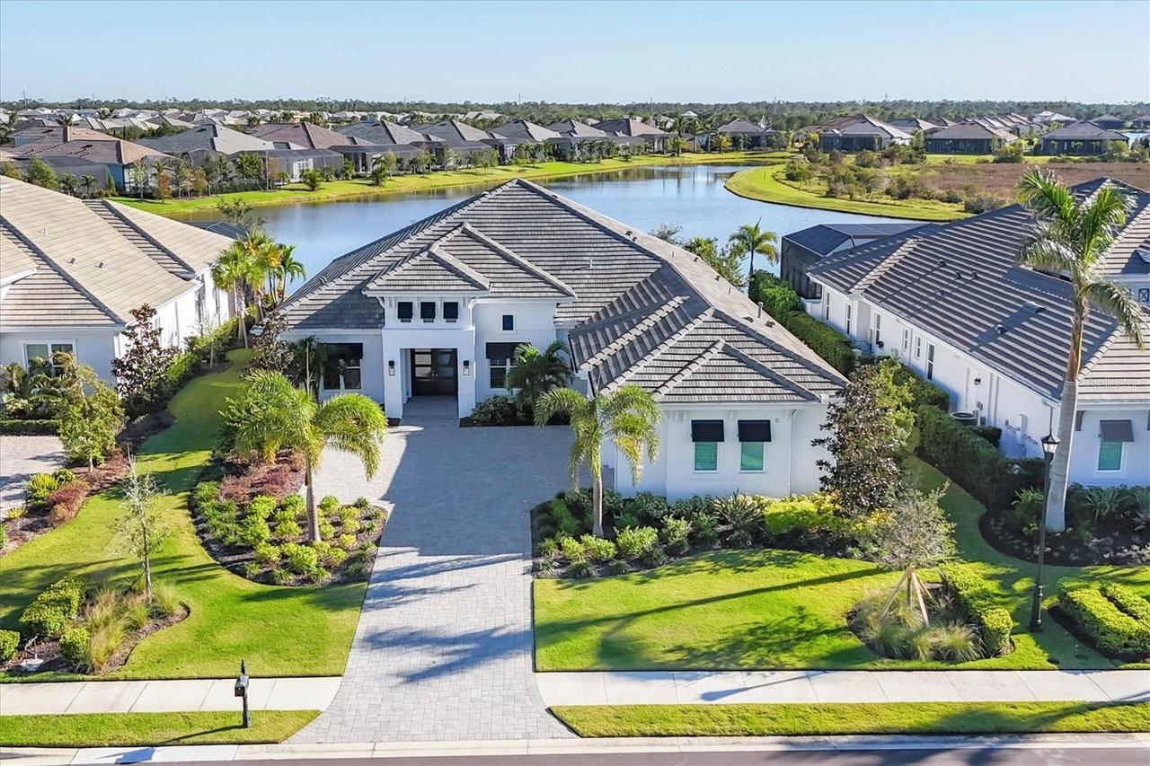 17230 Salerno Dr., Lakewood Ranch, FL 34202