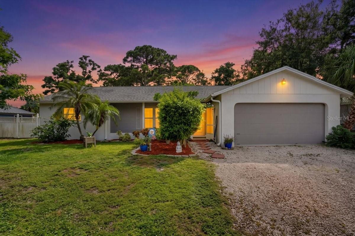 1870 Mova St., Sarasota, FL 34231