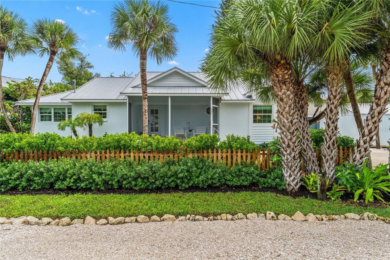 4095 N Beach Rd., Englewood, FL 34223