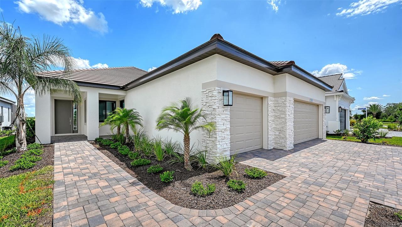 17645 Meandering Palms Crossing, Bradenton, FL 34212