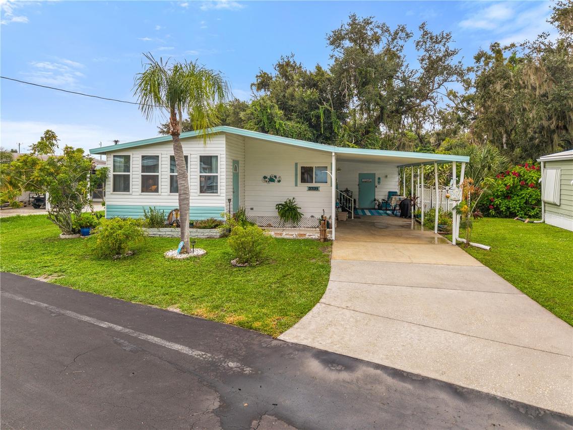 3329 Eileen Dr., Ellenton, FL 34222
