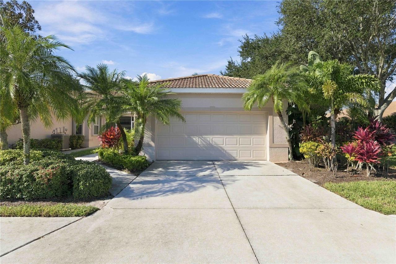 8216 Ashford Falls Ct., Sarasota, FL 34243