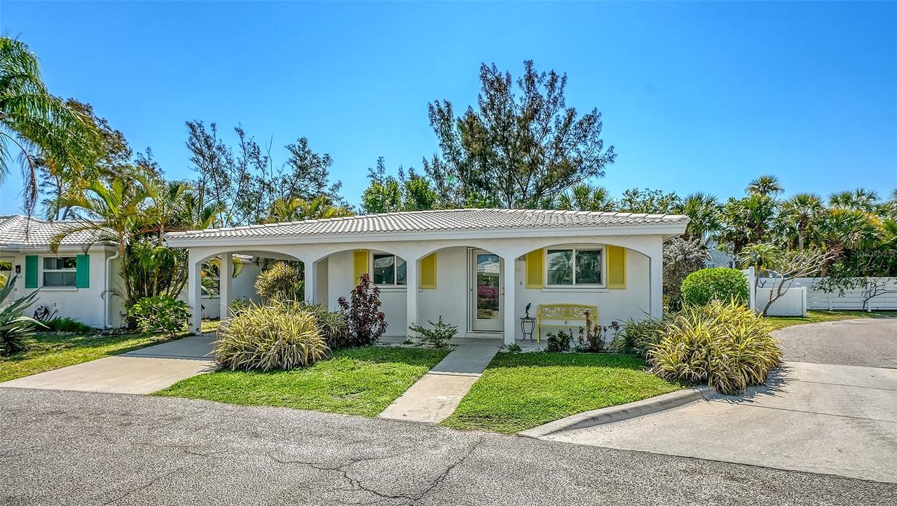 554 Spanish Dr., Longboat Key, FL 34228