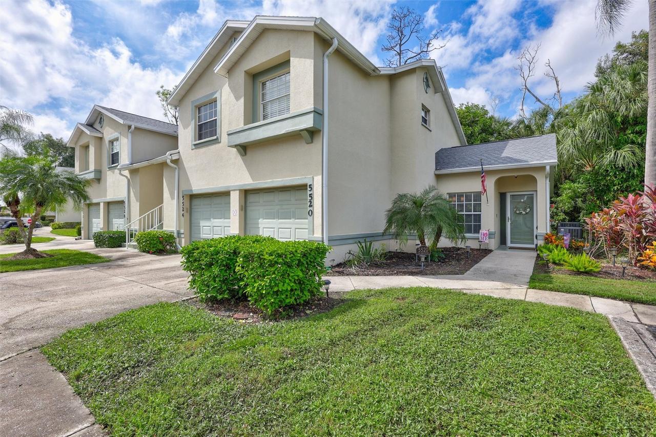 5520 Fair Oaks St., Bradenton, FL 34203