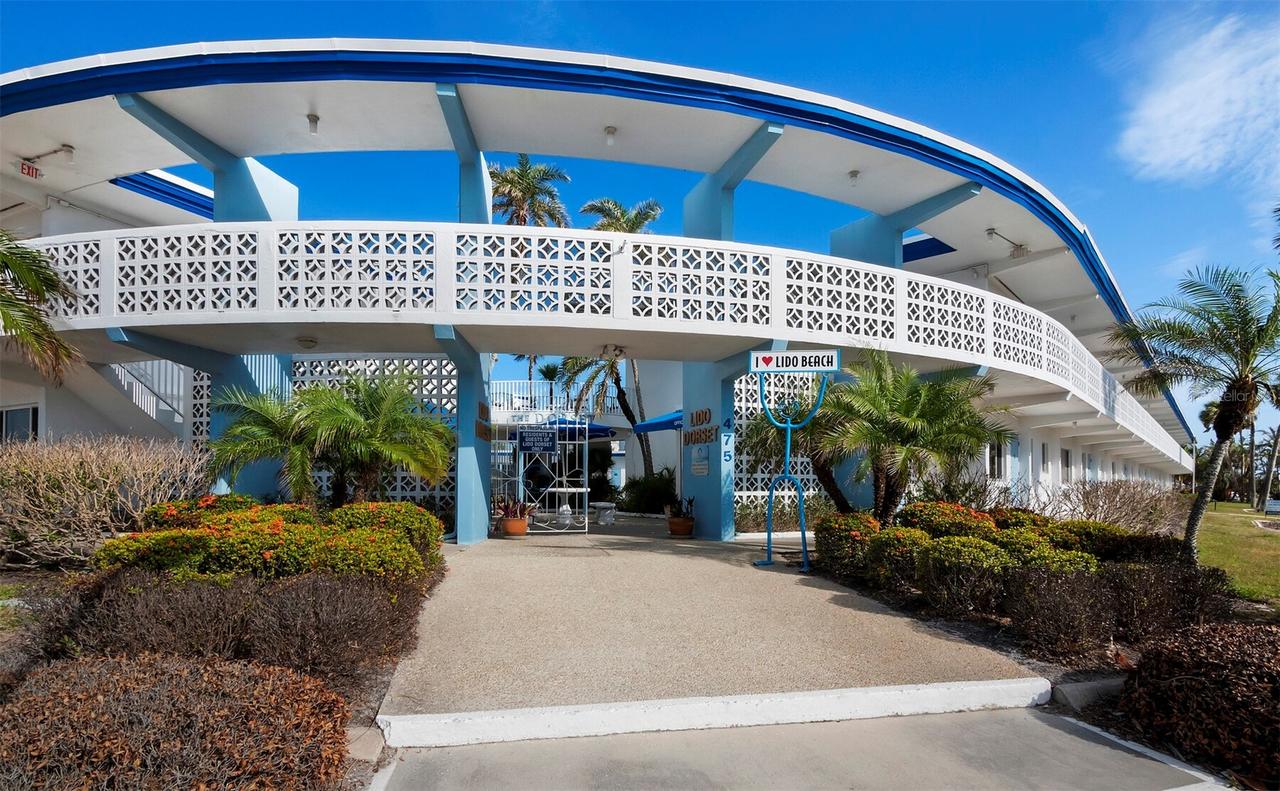 475 Benjamin Franklin Dr. #215, Sarasota, FL 34236