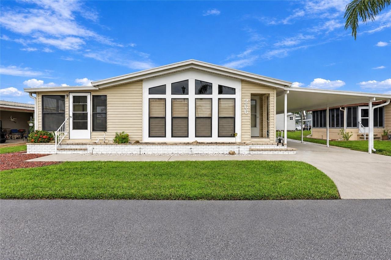 266 Camelot Dr., Nokomis, FL 34275