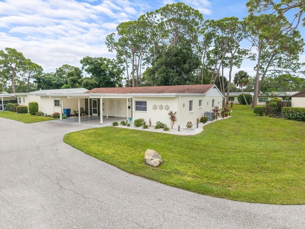 3524 Green View Ct. #49, Sarasota, FL 34231