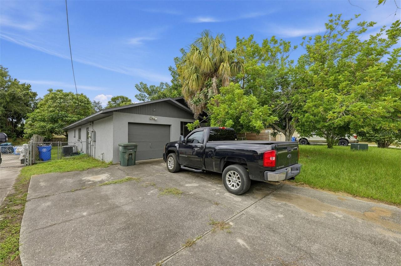2219 11th Ave., Bradenton, FL 34205