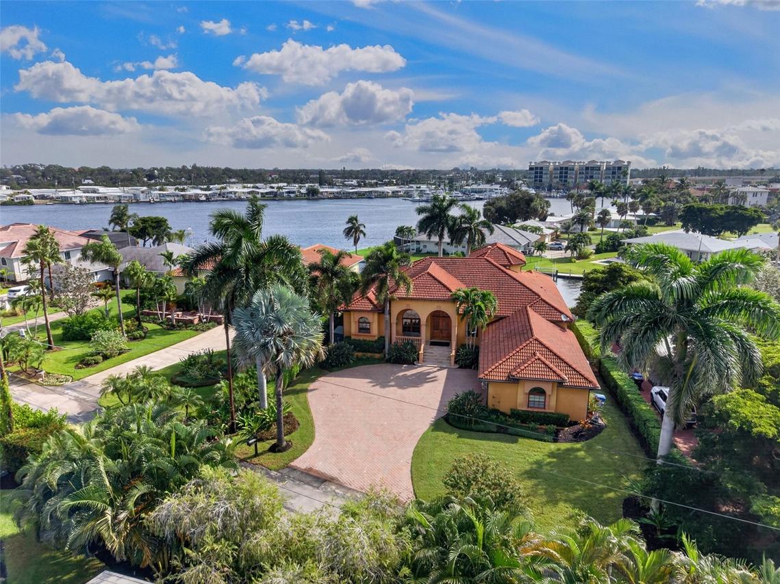 316 W Bay Dr., Venice, FL 34285