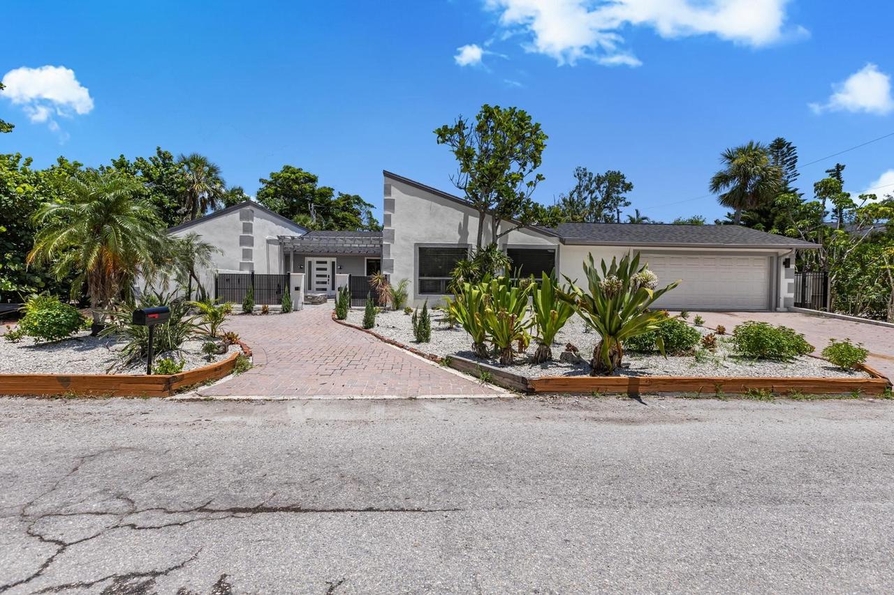 3455 Anglin Dr., Sarasota, FL 34242
