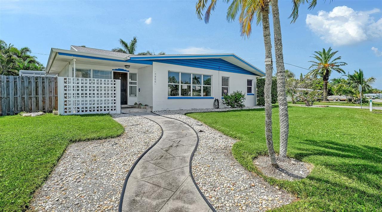 7406 Marina Dr. #A and B, Holmes Beach, FL 34217
