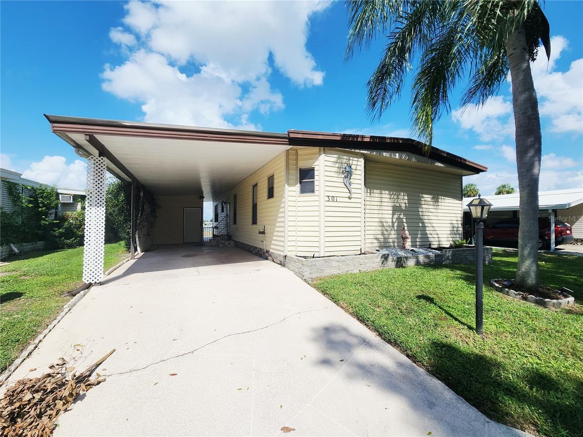 808 53rd Ave. #301, Bradenton, FL 34203