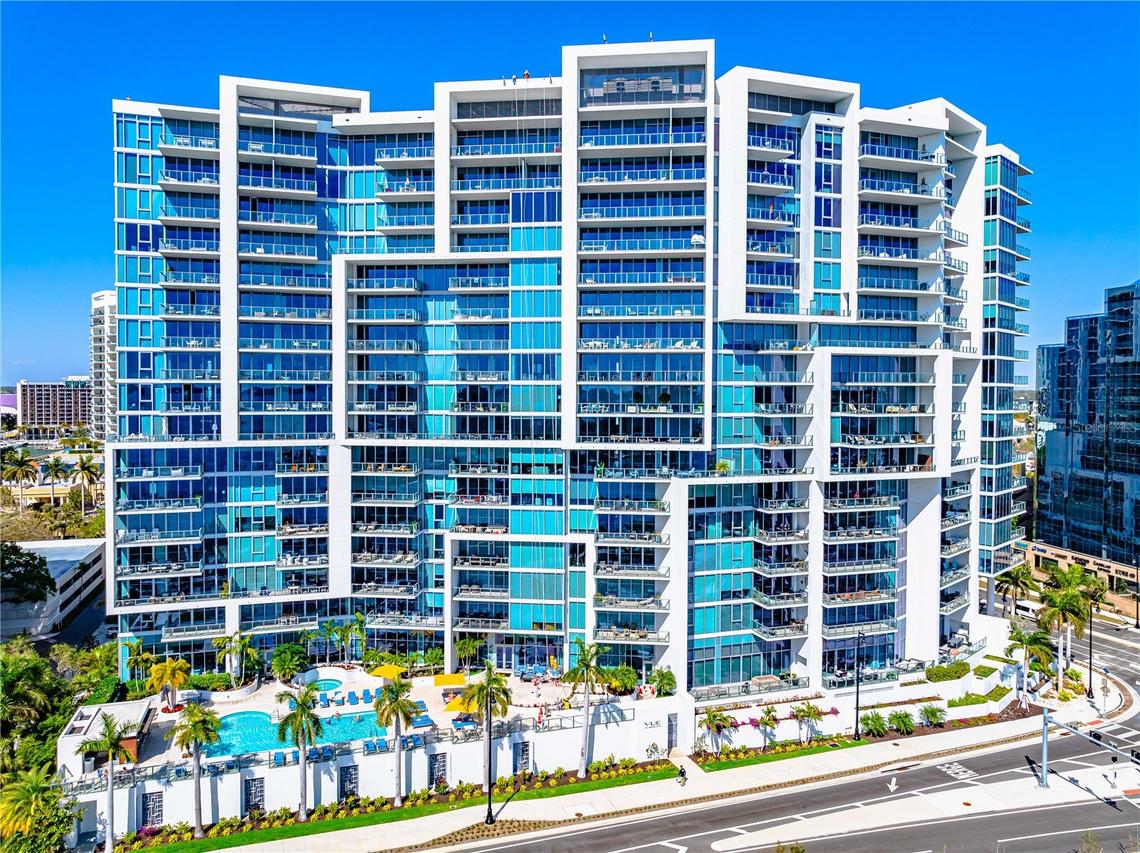 1155 N Gulfstream Ave. #208, Sarasota, FL 34236