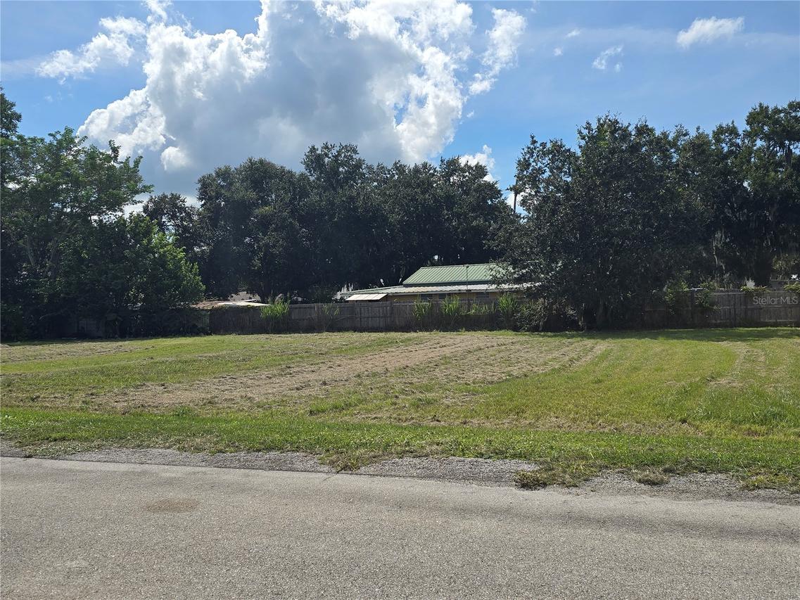 Cherokee Ave., Fort Meade, FL 33841