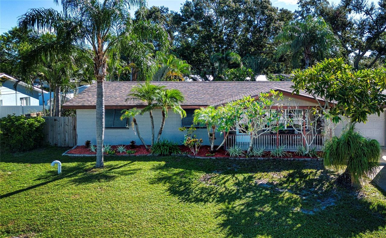 5745 Savannah Dr., Sarasota, FL 34231