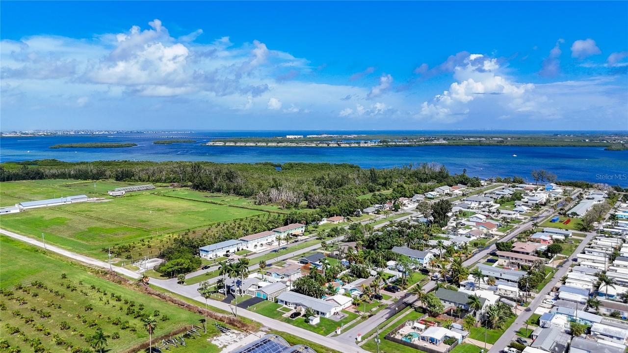 11704 40th Ave., Bradenton, FL 34210