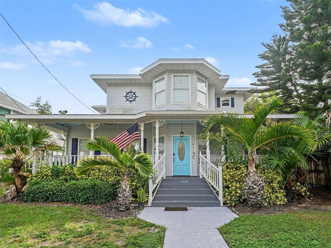 1529 1st Ave., Bradenton, FL 34205