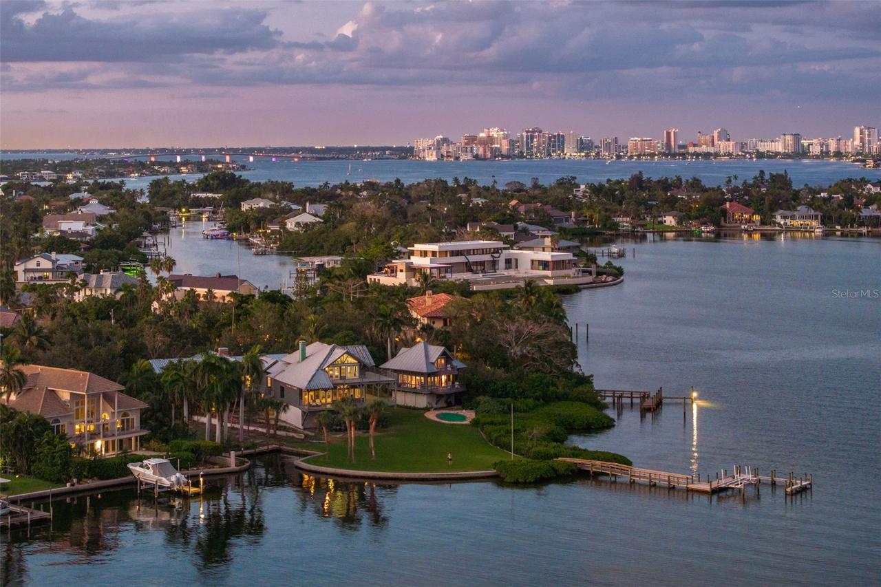4196 Roberts Point Cir., Sarasota, FL 34242