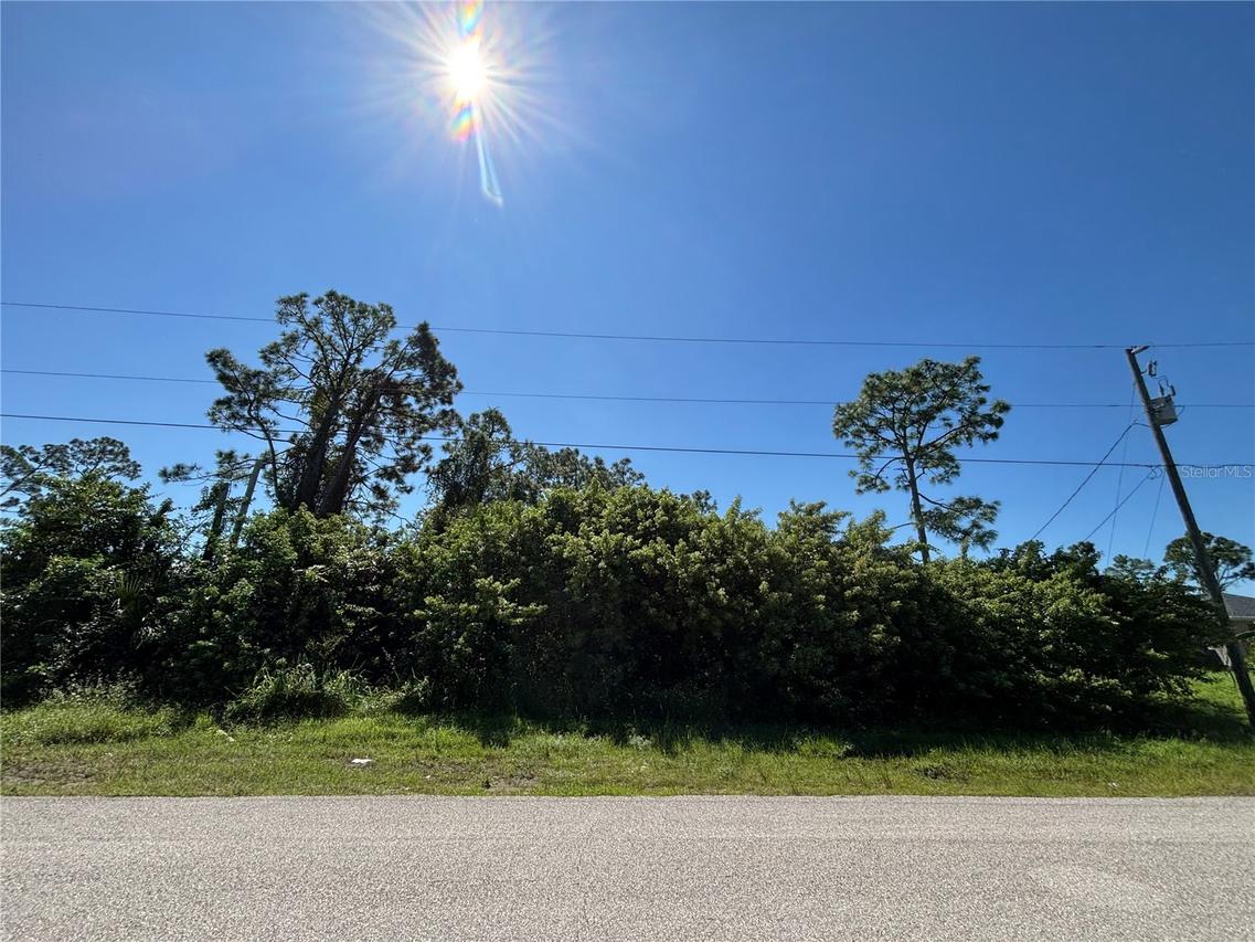 Wenona Dr., North Port, FL 34288