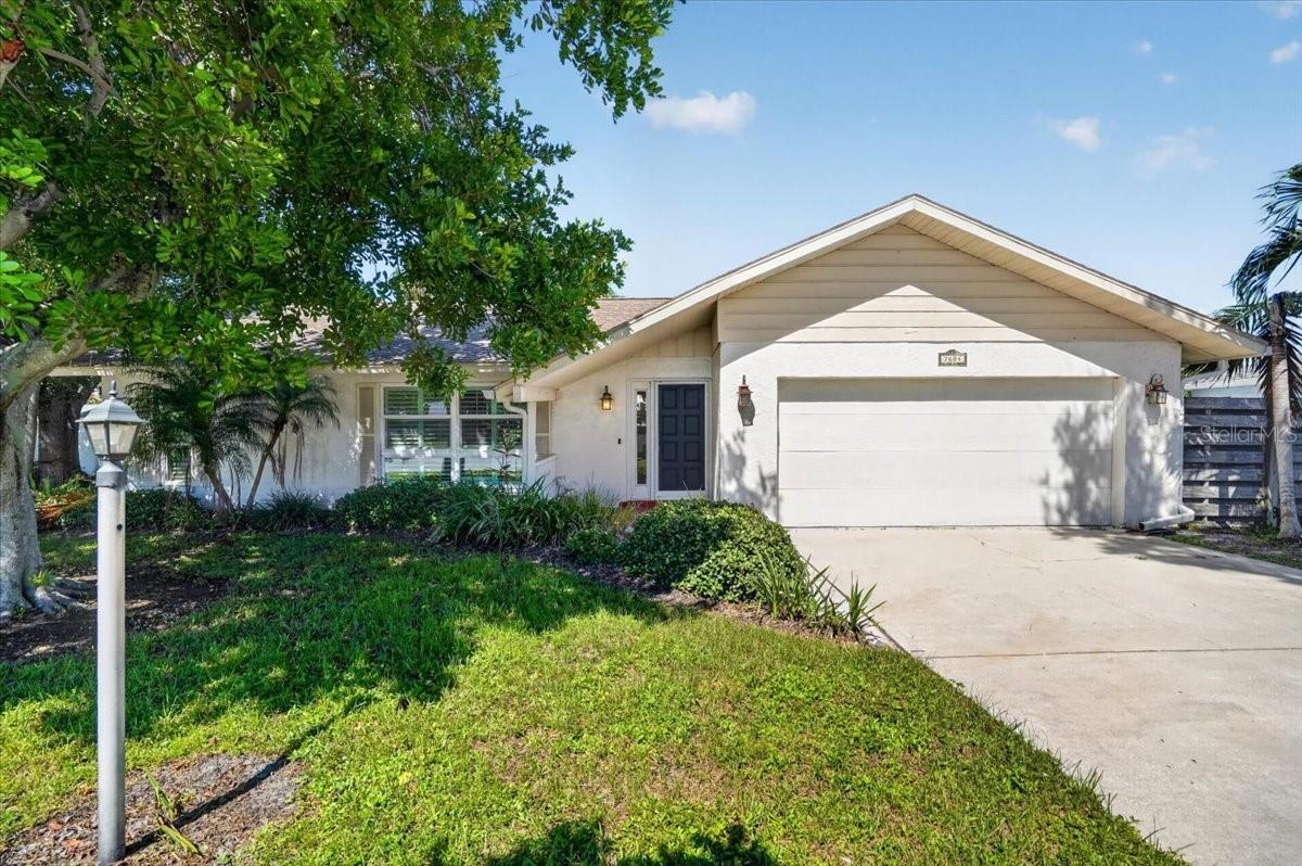 7604 19th Avenue Dr., Bradenton, FL 34209