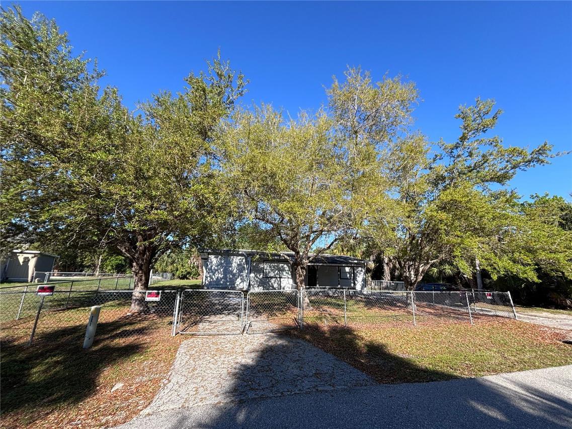 435 Solona St., Punta Gorda, FL 33950