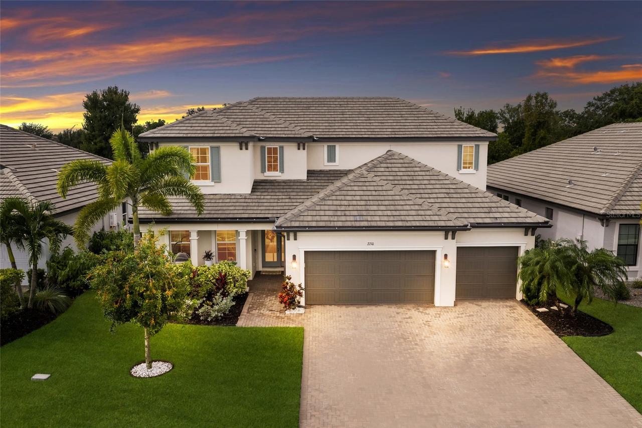 2210 Woodleaf Hammock Ct., Lakewood Ranch, FL 34211